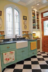 Designing an Eclectic 20th-Century Kitchen