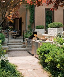 Tips for Designing an Outdoor Kitchen