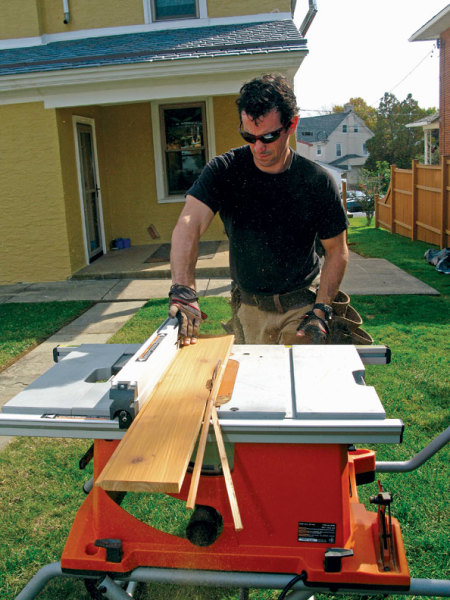 https://www.oldhouseonline.com/oho-html/wp-content/uploads/sites/2/2021/06/5-best-saws-table.jpg