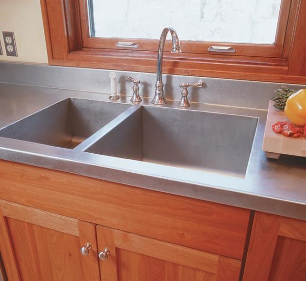 9 Sources for Farmhouse Drainboard Sinks - Reproduction & Vintage