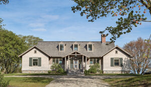 Sound Cottage: A New Old House in Long Island